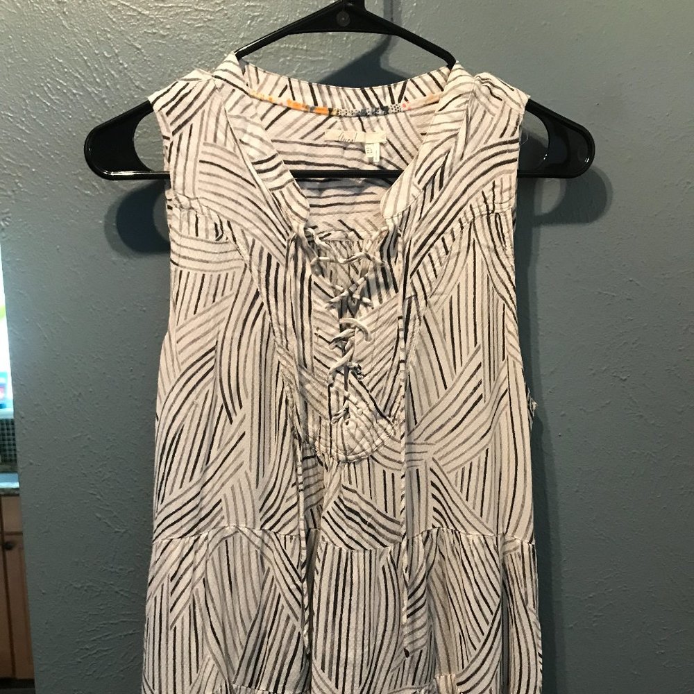 Anthropologie Flowy Tank